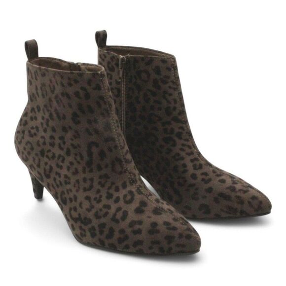 GC Shoes Womens Aden Faux Suede Kitten Heel Booties - Picture 2 of 9